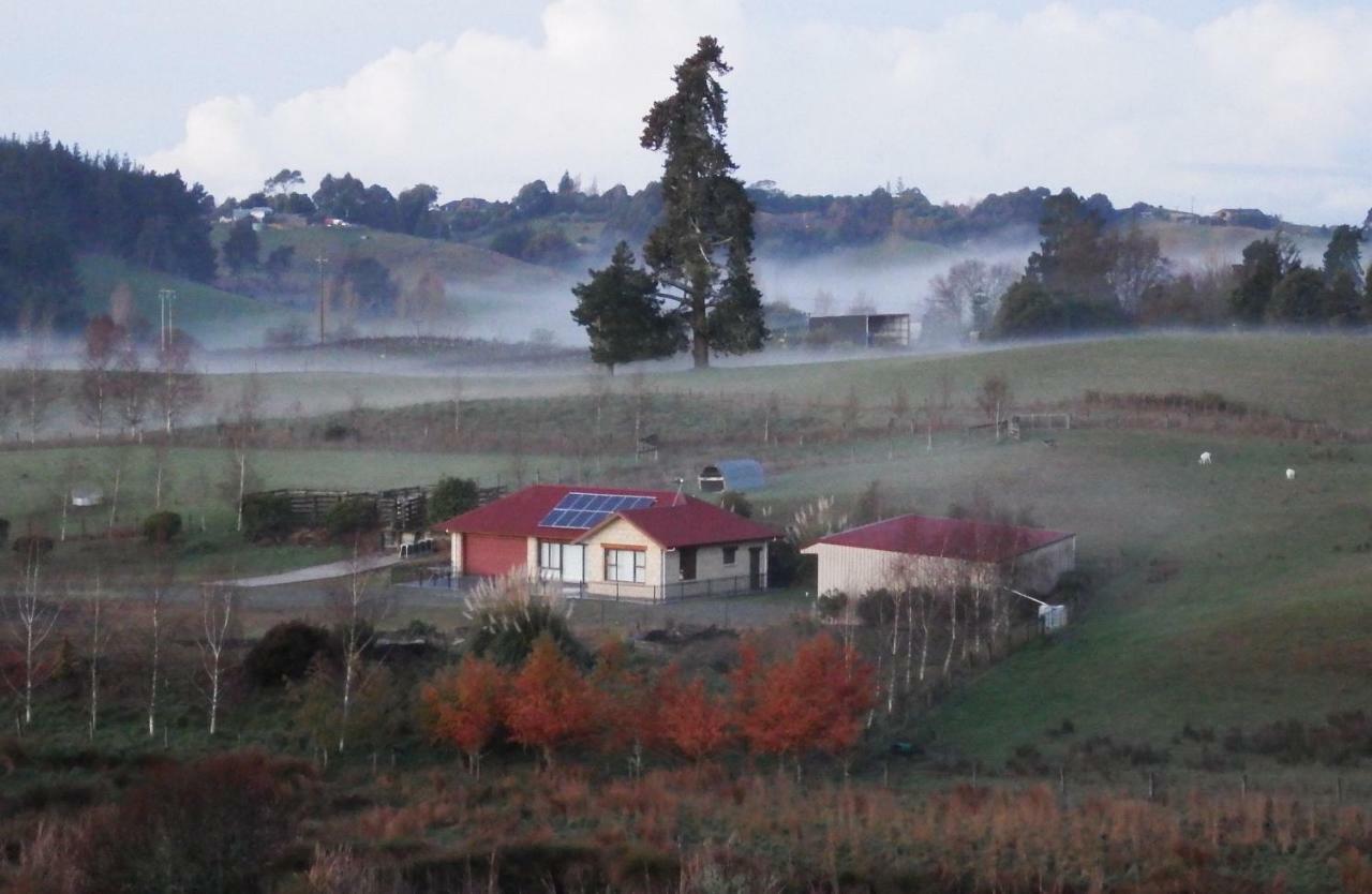 Mahana Farm Cottage Buitenkant foto